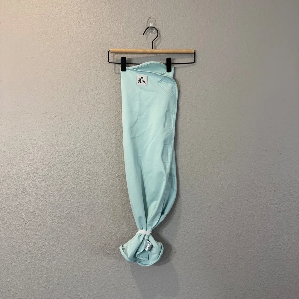 The Ollie World Mint Green Moisture Wicking Swaddle Wrap With Mesh Bag